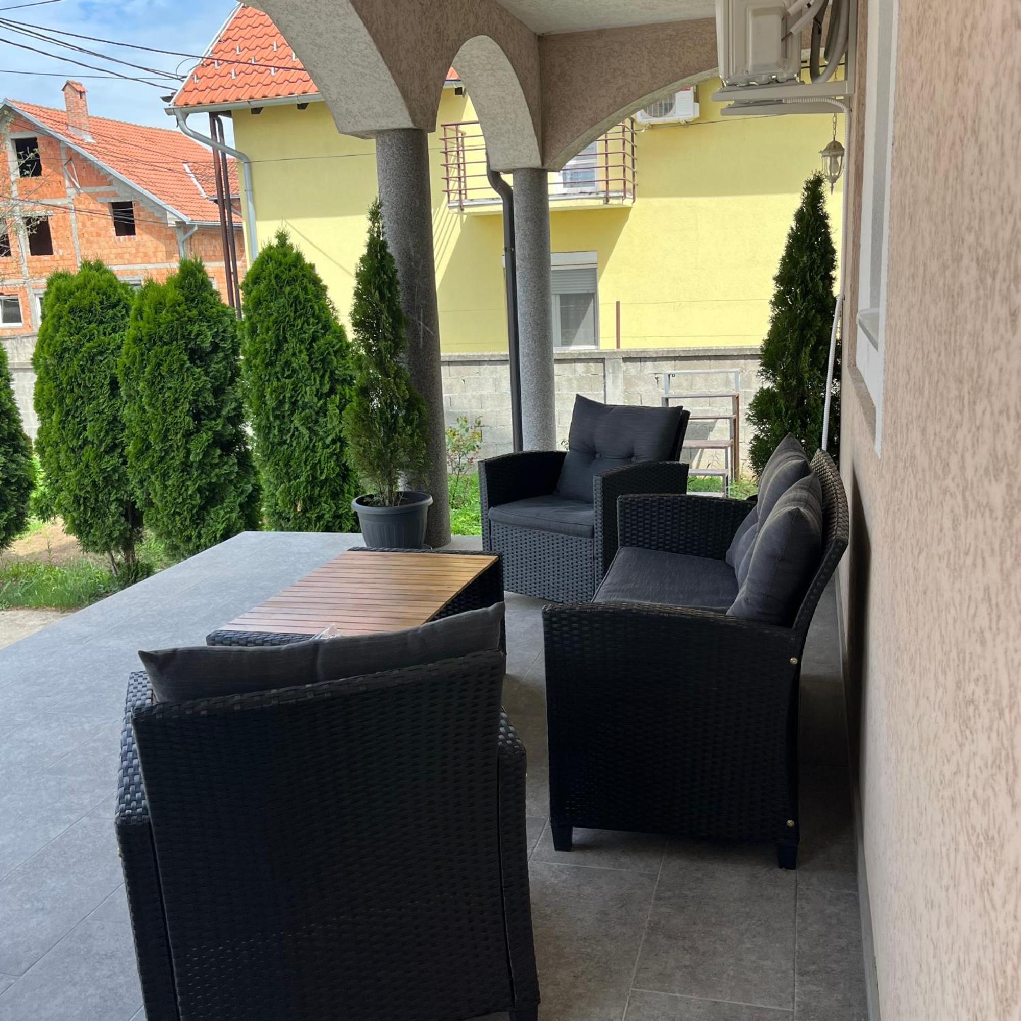 Beoair Apartments Surčin Eksteriør bilde