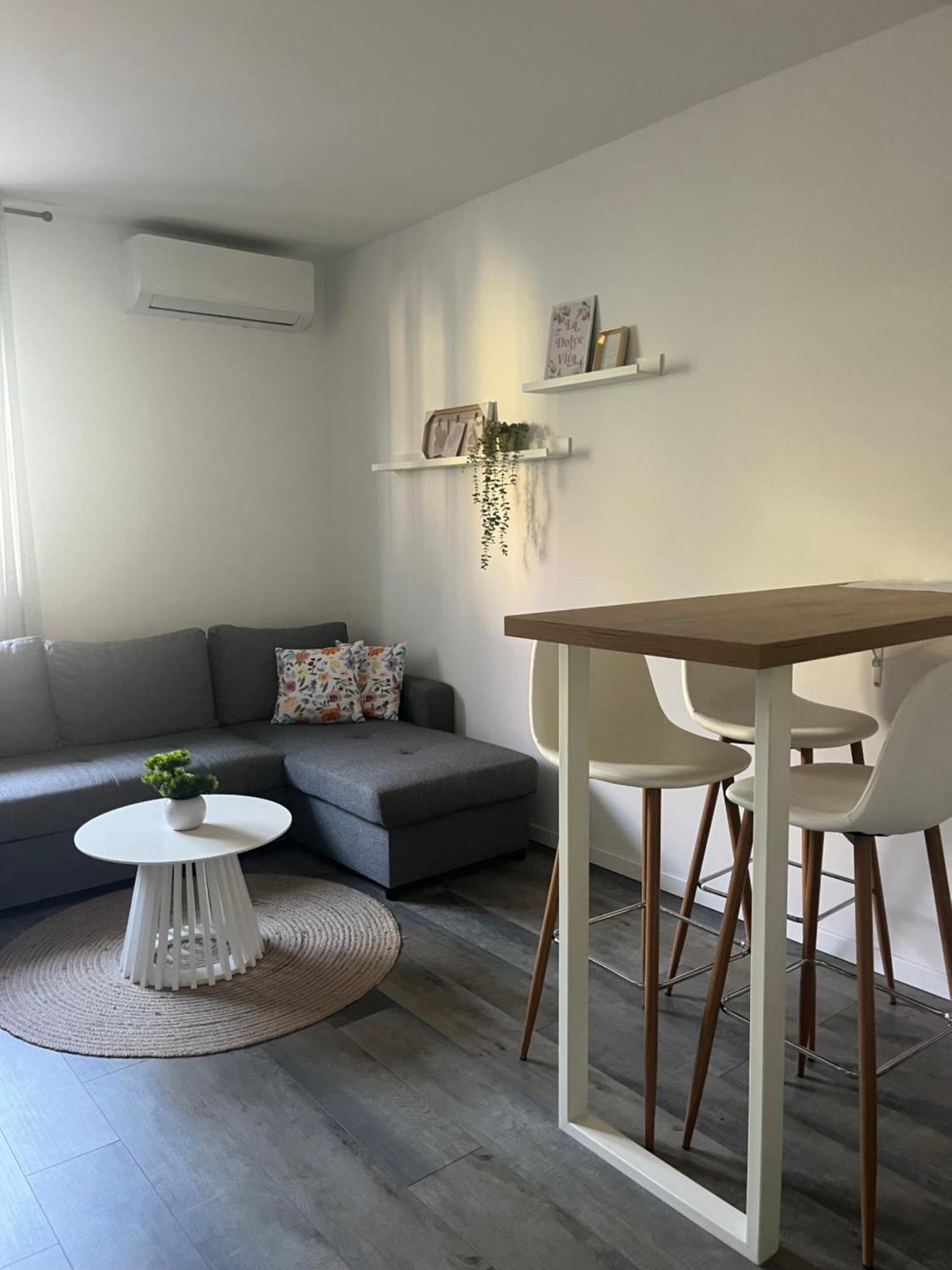 Beoair Apartments Surčin Eksteriør bilde