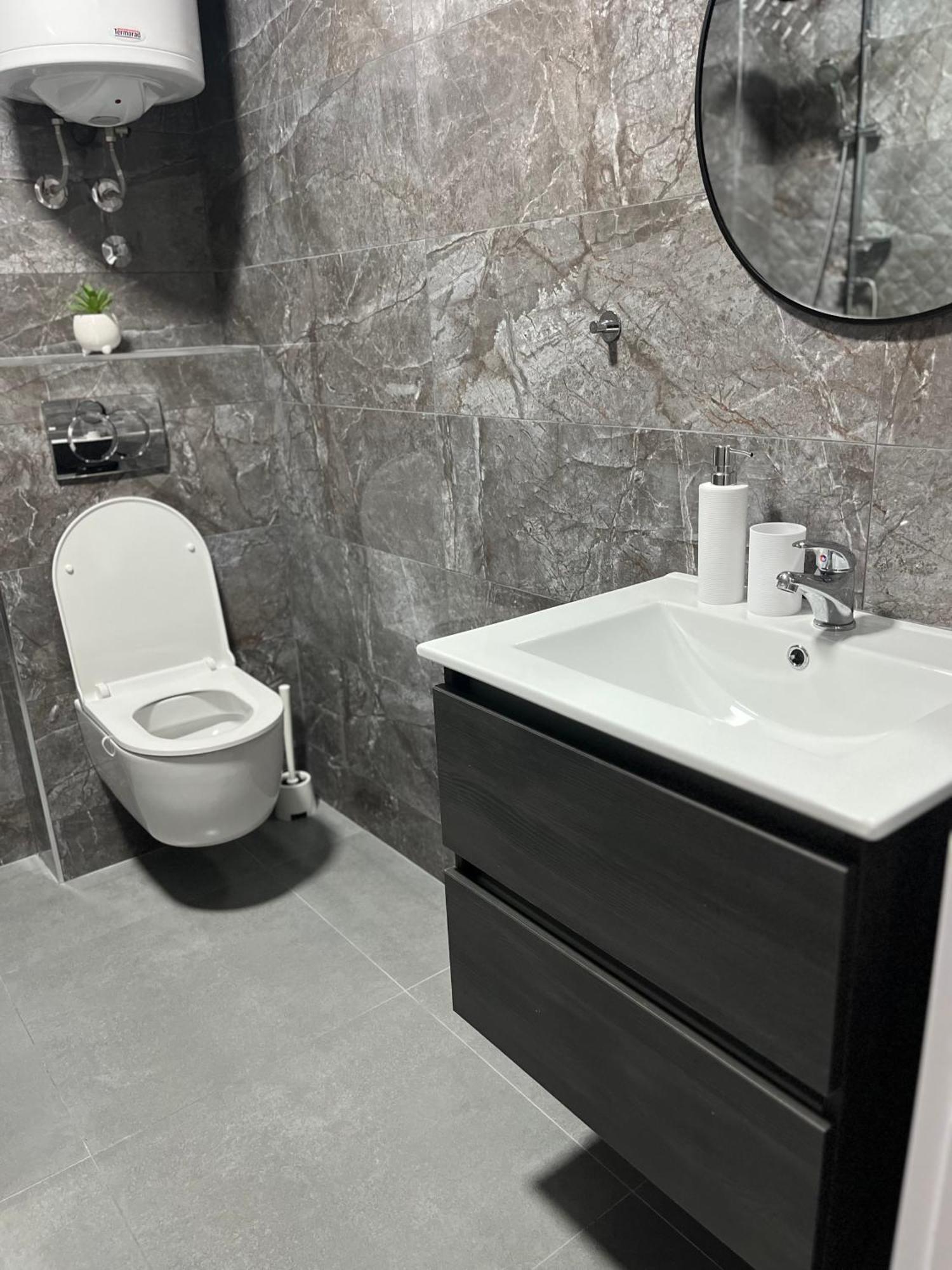 Beoair Apartments Surčin Eksteriør bilde